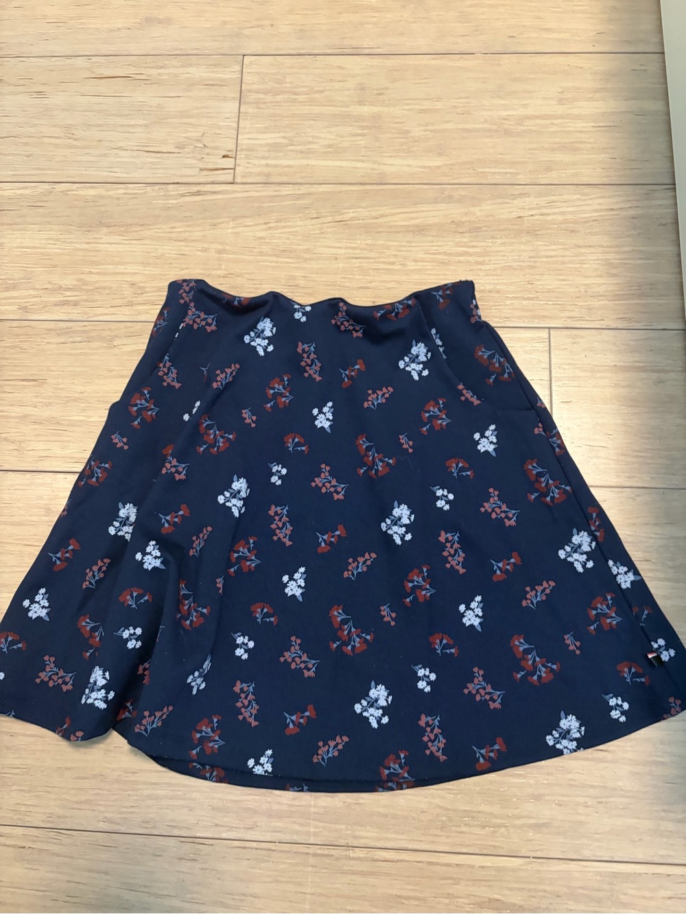 TOMMY HILFIGER Navy Floral A-Line Skirt - Women's